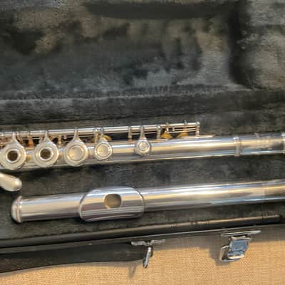 Yamaha  285S - Open Hole Flute Clean, All New Pads image 3