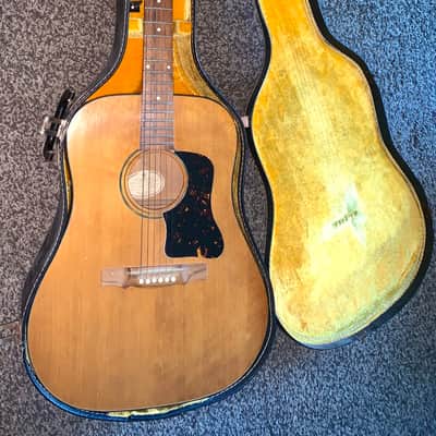 Vintage 1968 Vintage Guild d35  d-35 Natural dreadnaught acoustic guitar made in the usa image 13
