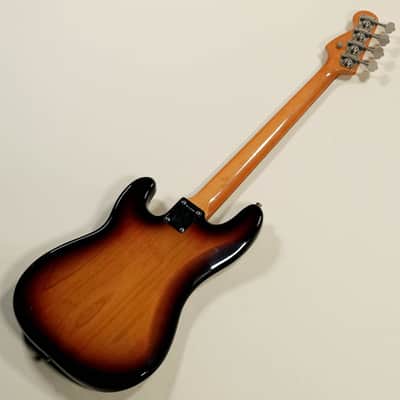 FENDER USA American Vintage '62 Precision Bass 3-Color Sunburst [V112689] (06/08) image 6