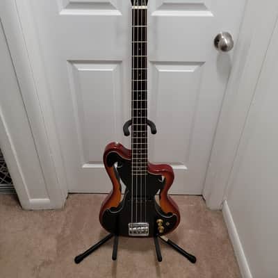 Series 10 Scroll Bass image 1
