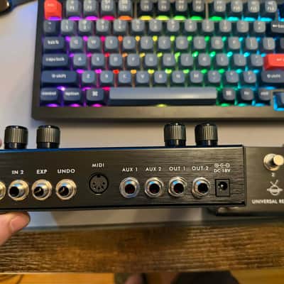 Pigtronix Infinity 3 Looper 2021 with Universal Remote Aux Switch and Power Supply image 2