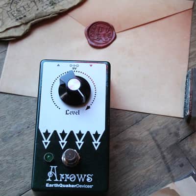 EarthQuaker Devices Arrows Preamp Booster V2 2017 - Present - Green Sparkle / White Print image 1