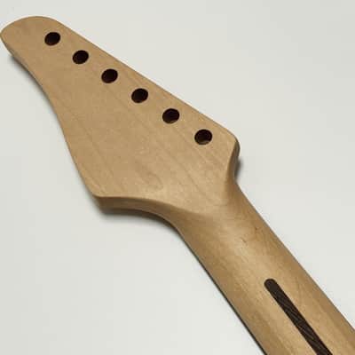 Strat Guitar Neck 22 Frets, 25.5'' Maple Wood Modern C Shape ST Guitar Necks with Radius 9.5'' Rosewood Fretboard Medium Jumbo Fret for Stratocaster Guitar Parts Replacement image 7