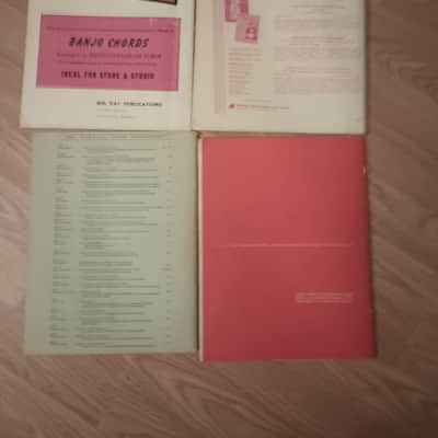 Checkmate 5 String banjo - 4 method books included image 8