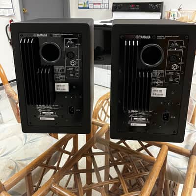 Yamaha HS7 6.5" Powered Studio Monitor (Pair) - Black image 4
