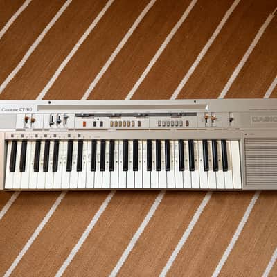 Casio CT-310 Casiotone 49-Key Synthesizer 1980s - Silver