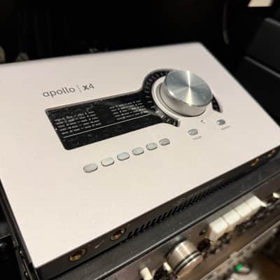 Universal Audio Apollo x4 Gen 2 Thunderbolt Audio Interface 2024 - Present - Silver image 5