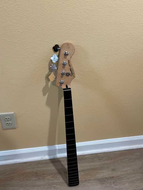 Squier Jazz Bass Neck image 1