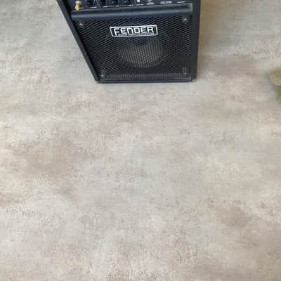 Fender RUMBLE 15 2000 - Black / Negro image 5