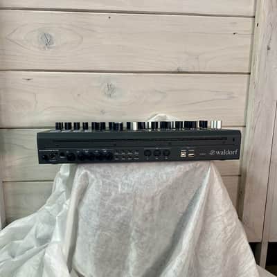 Waldorf Iridium Desktop Synthesizer - Black image 11