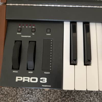 Sequential Pro 3 SE 37-Key 3-Voice Monophonic / Paraphonic Synthesizer 2020 - Present - Black with Wood Sides image 7