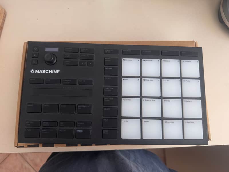Maschine Mikro Mk 3 - Black image 1