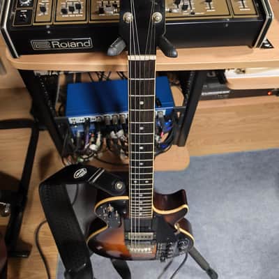 Roland GR 500 synthesizer guitar Sunburst and Roland GR 500 synth  1977-85