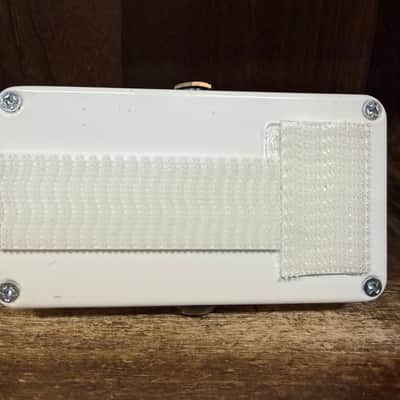 Electro-Harmonix Nano Big Muff Pi Distortion / Sustainer 2013 - Present - White / Black / Red image 6