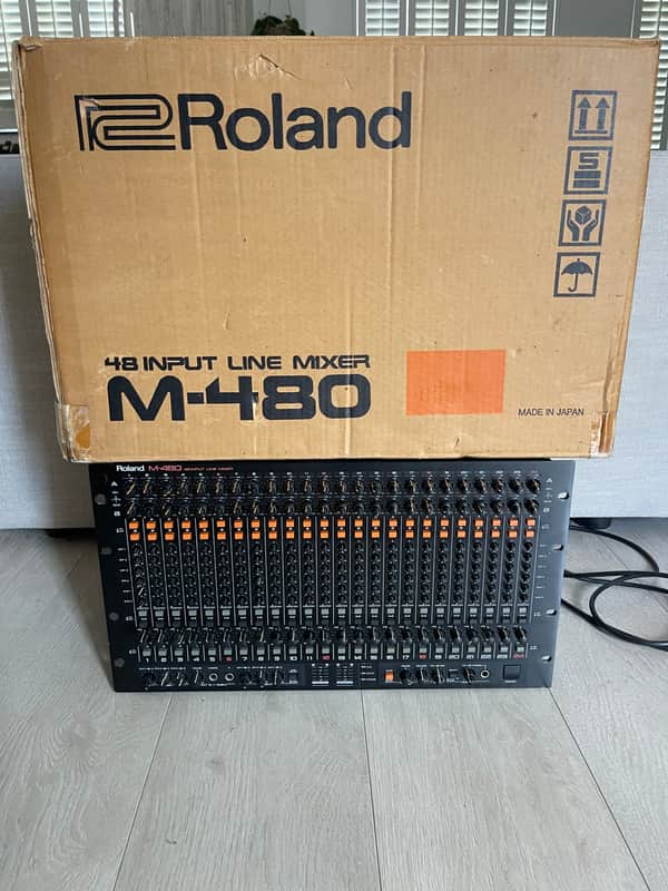 Roland M-480 48 Input Line Mixer in great condition, original box included image 1