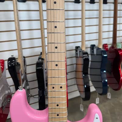 Squier Sonic Stratocaster HT H - Flash Pink - B Stock image 3