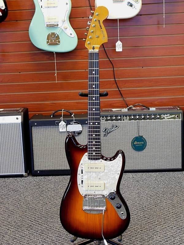 Fender Modern Player Mustang Sunburst Finish! P90s! Vibrato! | Reverb