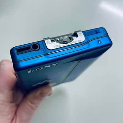 Sony WM-EX910 Walkman Cassette Player, Excellent Rare Blue ! Working : ) image 5