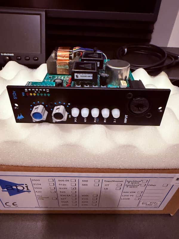 API 512V - Mic Line Preamp/DI - 500-Series Module image 1