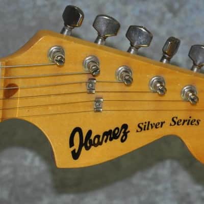 Ibanez Stratocaster Silver Serie. model 2655ZB 1977 - Natural image 3