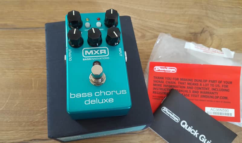 MXR M83 Bass Chorus Deluxe