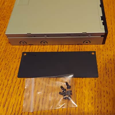 Floppy Drive from a Kurzweil K2000v3 Synth - Black image 3