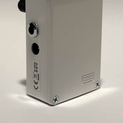 MXR M87 Bass Compressor 2011 - Present - White image 4