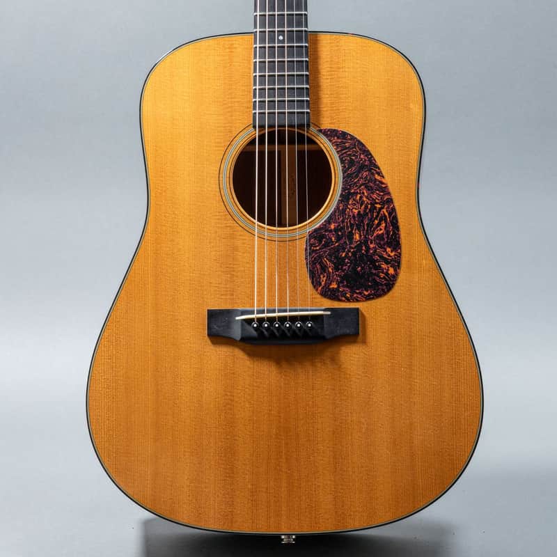 Martin D-18V 2009, Natural image 1