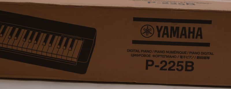 Yamaha P225B