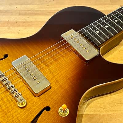 B&G Crossroads Little Sister Cutaway P90’s 2021 - Tobacco Burst image 2