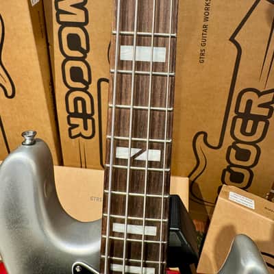 Immagine Mooer MBJ412 BASS DARK 4 Strings 2026 - DARK SILVER - 21