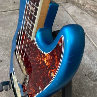 Fender Jazz bass 1973 Lake placid blue refin image 6