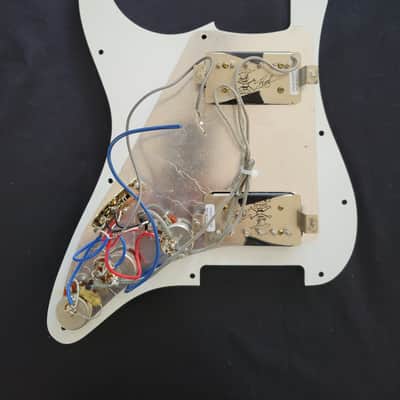 Fender USA Stratocaster Pickguard Assembly Loaded with Seymour Duncan Slash APH-2 Pickups image 2