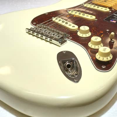 2023 Fender American Professional II Stratocaster Olympic White Maple Fingerboard image 6