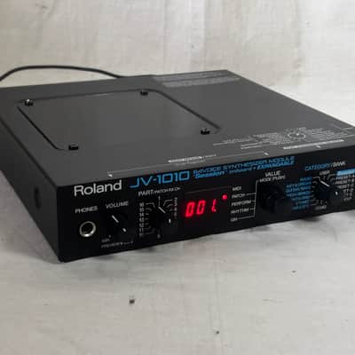 Roland JV-1010 64-Voice Synth MIDI sound module New battery