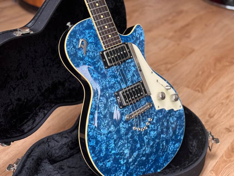 Duesenberg 49er Pearl Blue 2010 - Pearl Blue with custom case image 1