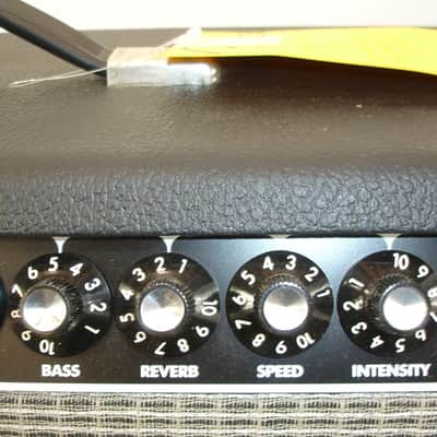 2002 Fender '65 Twin Reverb 85-Watt 2x12" Combo Guitar Amp w/ Footswitch & Cover image 11