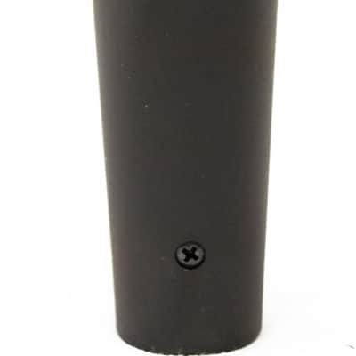 Peavey PV 7 Dynamic Vocal Microphone image 1