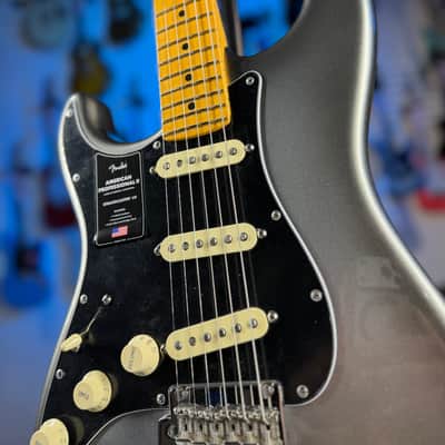 Fender American Professional II Stratocaster Left handed Mercury Maple Fingerboard Auth Deal! 436 image 4