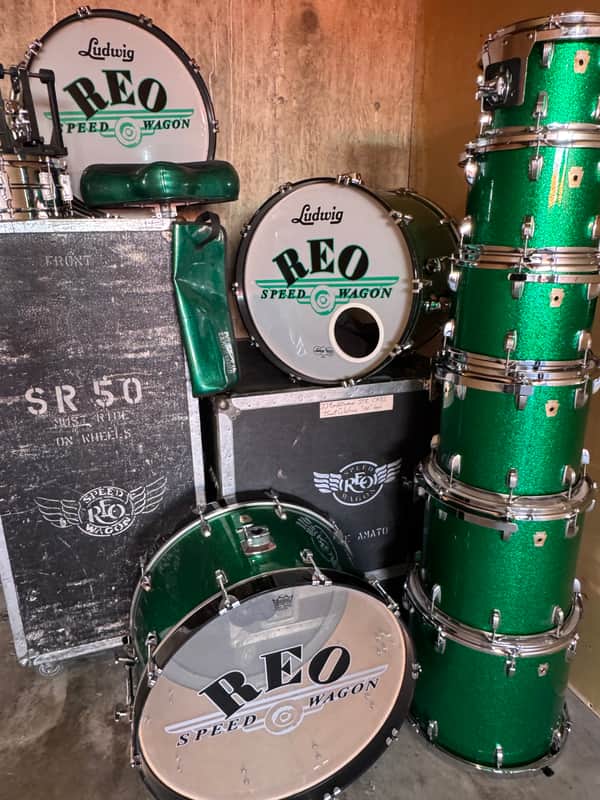 Bryan Hitt's REO Speedwagon 2000s Ludwig Classic Maple With Complete Hardware - Green Sparkle image 1