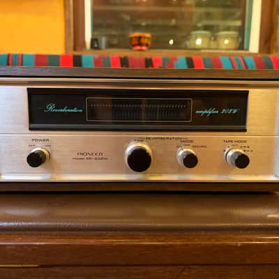 Pioneer SR-202W Reverb Amplifier 1971 - 1977 - Silver with Wood Sides image 1