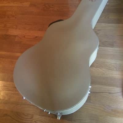 Hofner Jazzica Carved Top Jazz Guitar w/ Hardshell case- German made, very acoustically resonant image 12