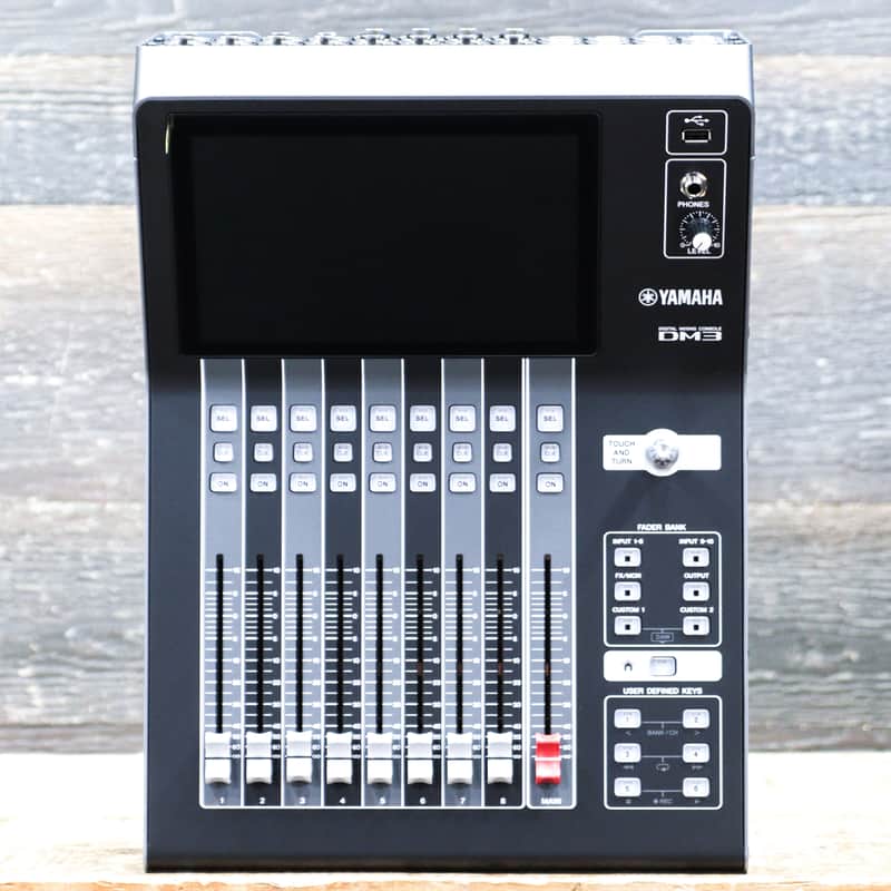 Yamaha DM3 Dante-Equipped 16 Mono Input Channels Digital Mixing Console w/Box imagen 1