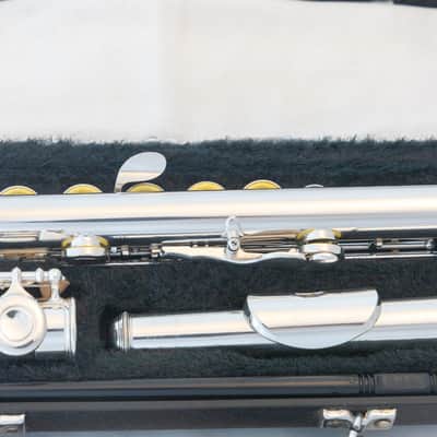 Yamaha YFL-385 II Intermediate Flute *Solid Silver Headjoint *Low-B *Japan Made *Overhauled New Pads image 10