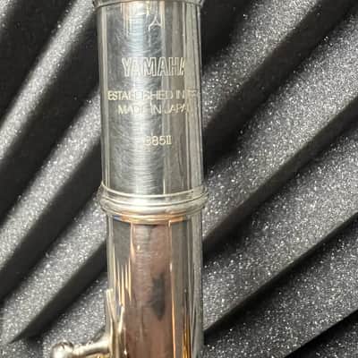 Yamaha 385II Intermediate Flute, Solid Silver Headjoint, In-Line Open-Hole, B-Foot - Used image 2