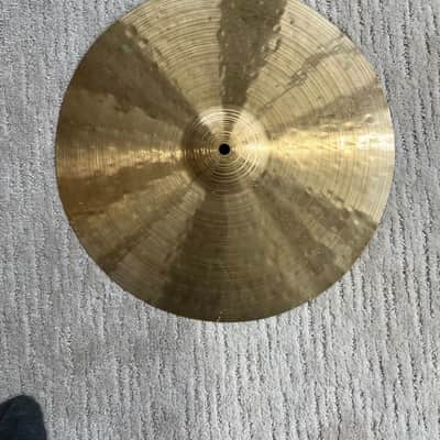 Paiste Signature Traditional 16” Extra Thin Crash - Discontinued image 1