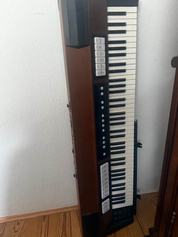 Roland C-200 2010s Digital Organ image 1