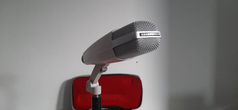 Sennheiser MD 421-2 Cardioid Dynamic Microphone 1960s - 1970s - White image 1