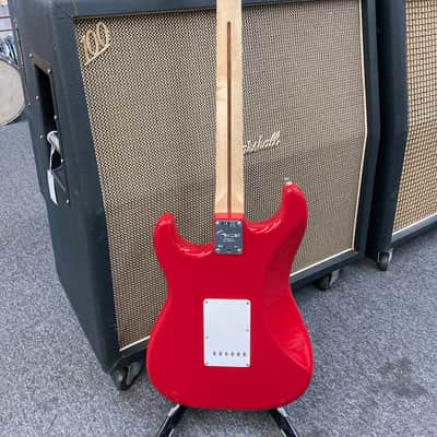 Fender Eric Clapton Artist Series Stratocaster with Vintage Noiseless Pickups 2013 - Torino Red image 5