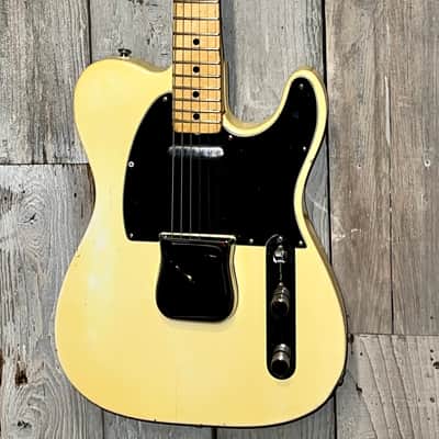 Excellent 1976 Fender Telecaster, White  Black Pick Guard Maple Fretboard  OHSC,  Sweet Vintage Tele ! image 2